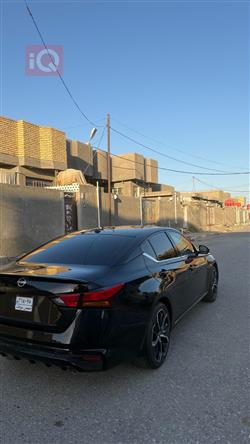 نيسان ألتيما